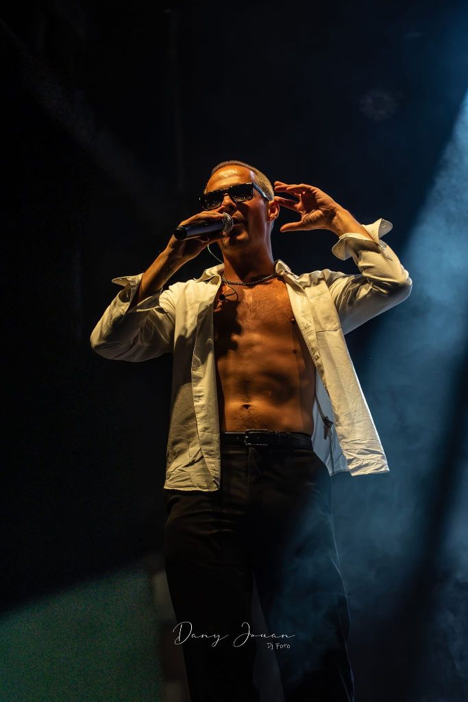 RUSH! Måneskin tribute Lucas chanteur sur scène